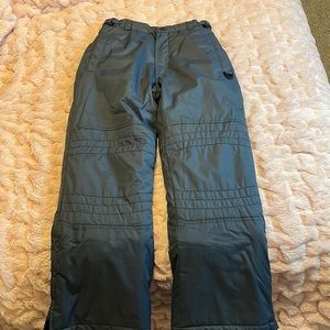 Kids new snow pants without tags